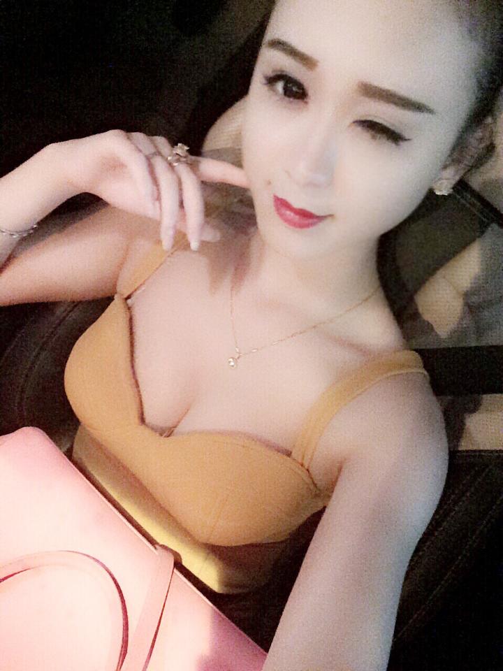 Đỗ lê thùy anh cực sexy và nóng bỏng