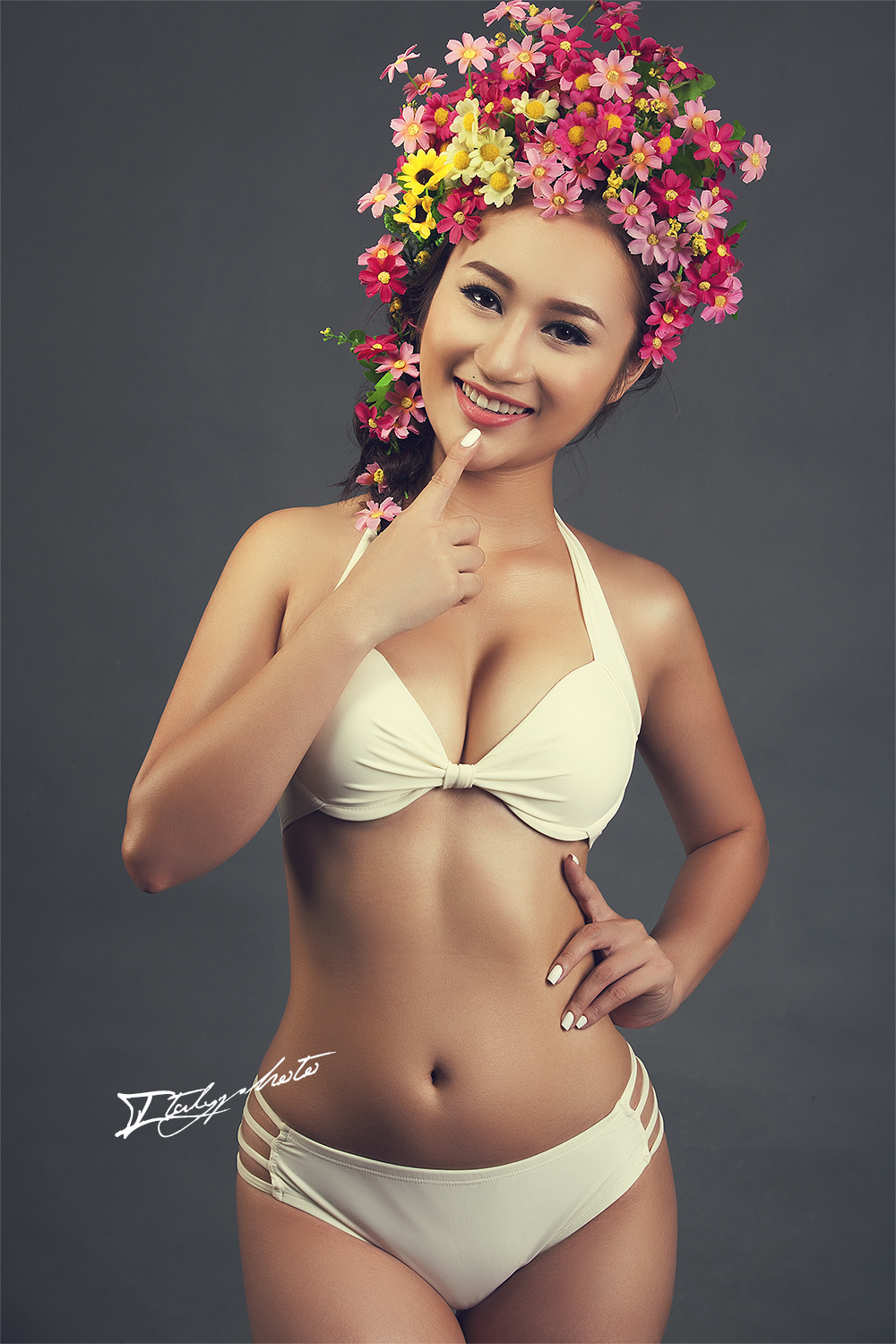 Gái đẹp sexy gợi cảm cùng bikini