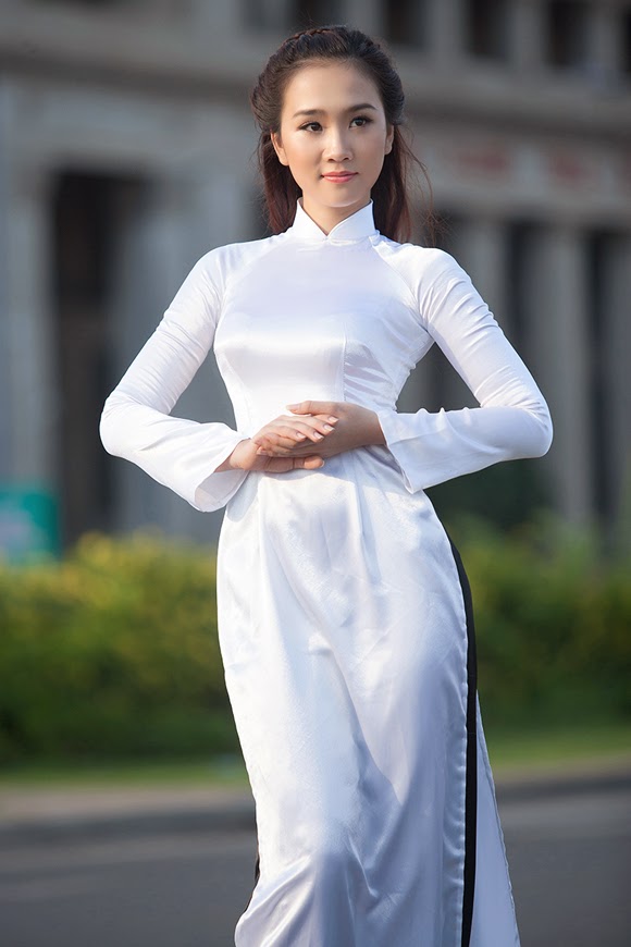 Gái xinh với áo dài trắng thời học sinh