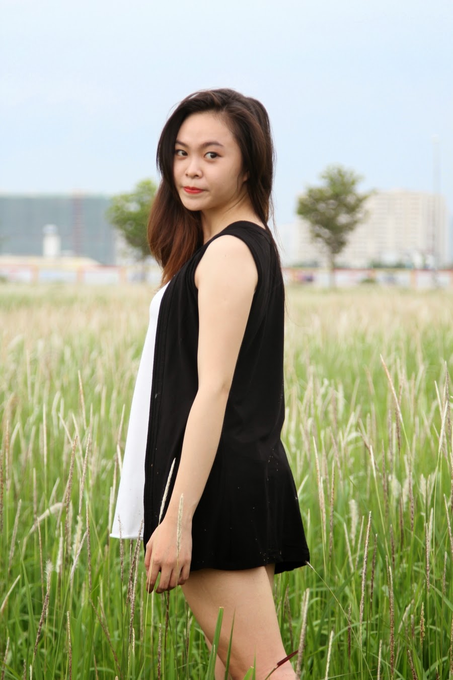 Girl xinh với sort ngắm gợi cảm