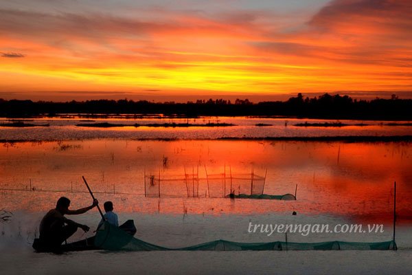 Hai bờ sông, hai cuộc sống