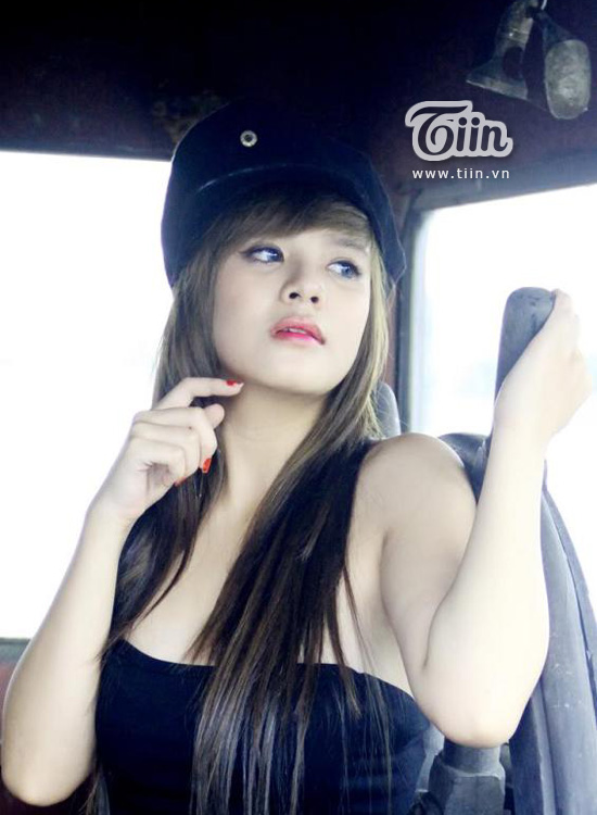 Hot girl gợi cảm ước ao trở thành lập trình viên