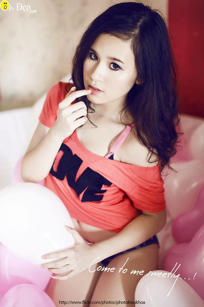 Hot girl Hoàng yến