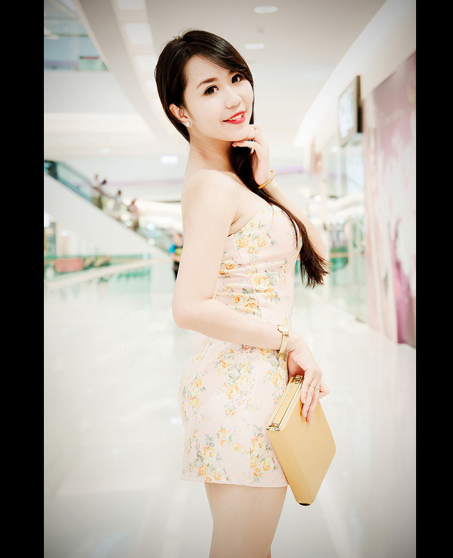 Hotgirl Nu Phạm gợi cảm với phong cách mới