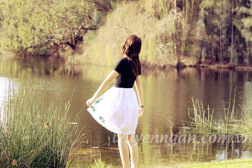 Làm sao em có thể hiểu?