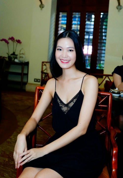 Người đẹp Trang Nhung, Thùy Dung làm nóng 