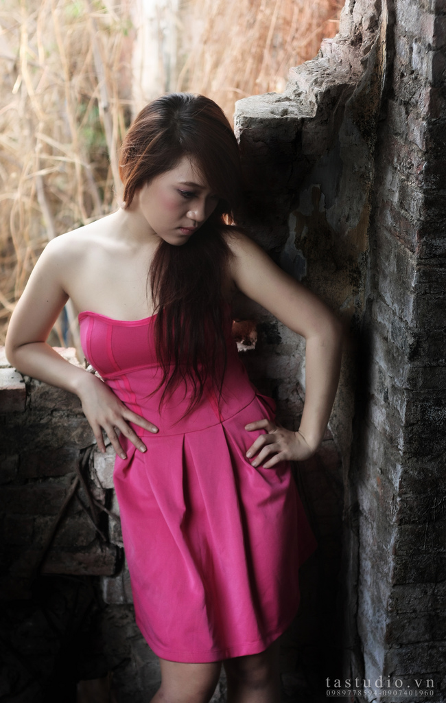 Người đẹp trong chiếc váy hồng