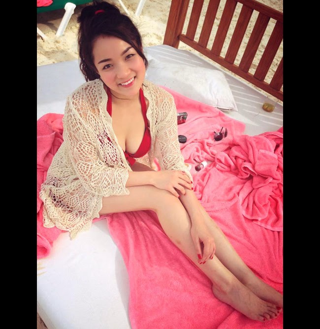 Người đẹp Việt khiêu khích với áo lưới