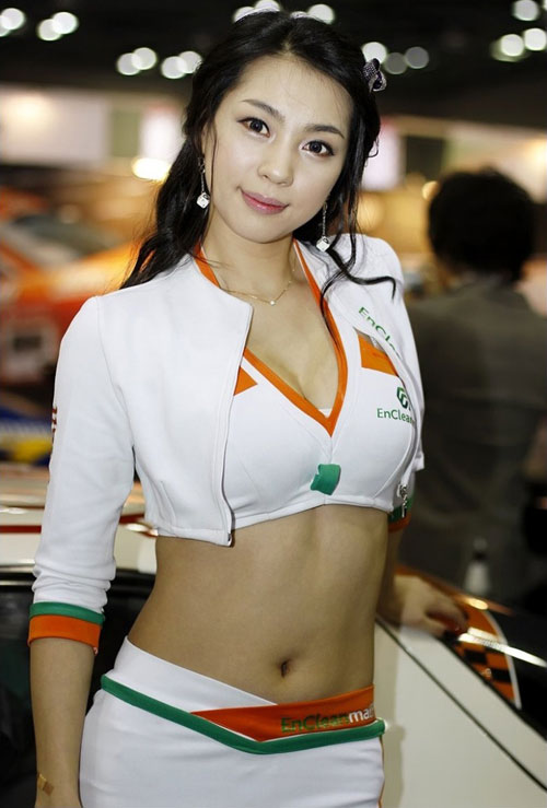 Người mẫu xe châu Á toả sắc