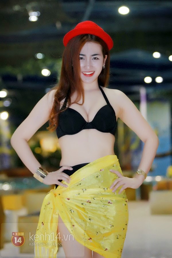 Teen xinh diện bikini cực nóng bỏng