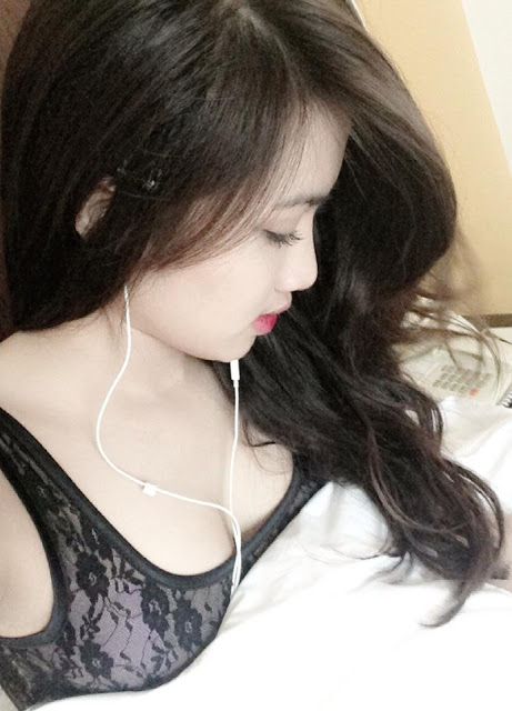 Xinh đẹp và gợi cảm như hot girl Nguyễn Hà Vy