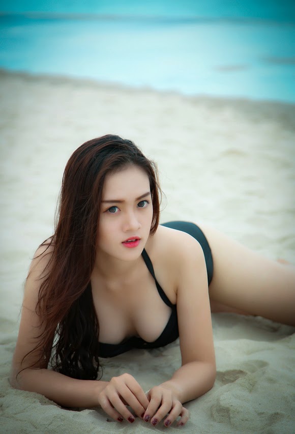 Bikini nóng bỏng của 9x