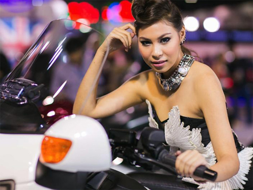 Giật mình với nhan sắc tại Thailand Motor Expo 2012