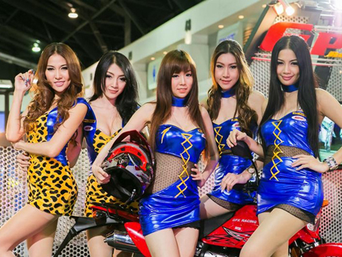 Giật mình với nhan sắc tại Thailand Motor Expo 2012