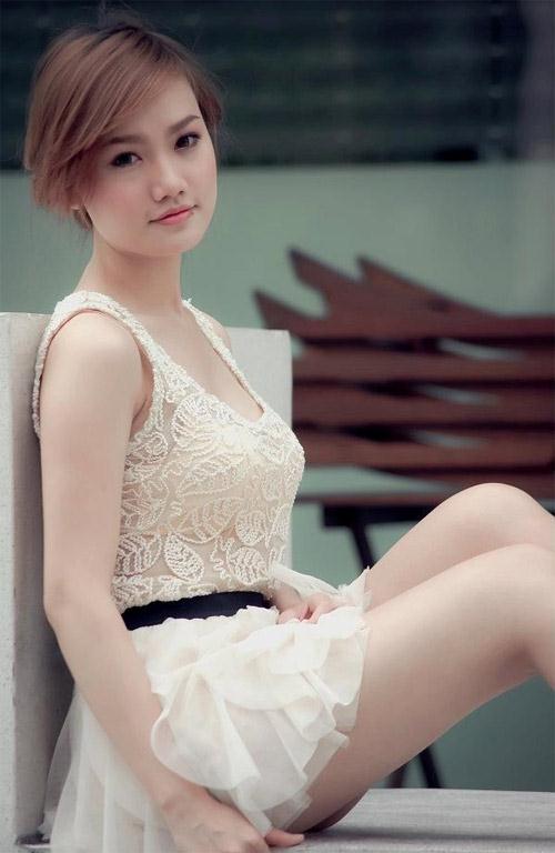 Girl xinh gái việt chan dài kute