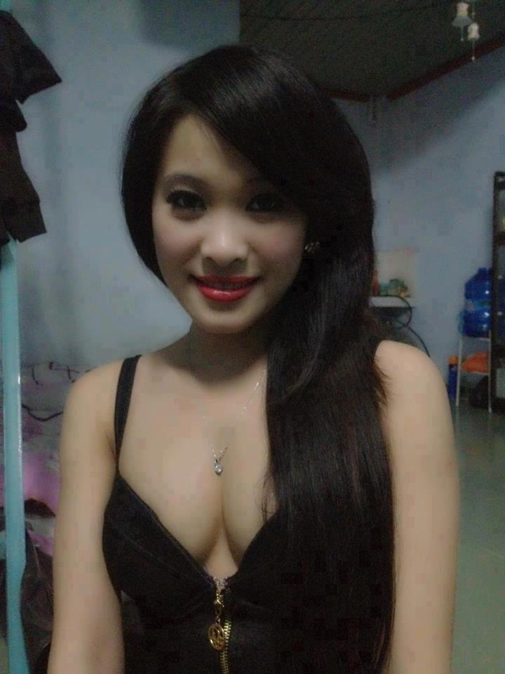 GIrl xinh khoe vếu