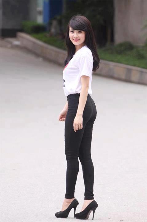 Hình ảnh girl mông căng tròn sexy