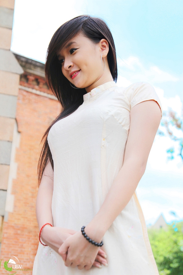 Hot girl đẹp nhẹ nhàng