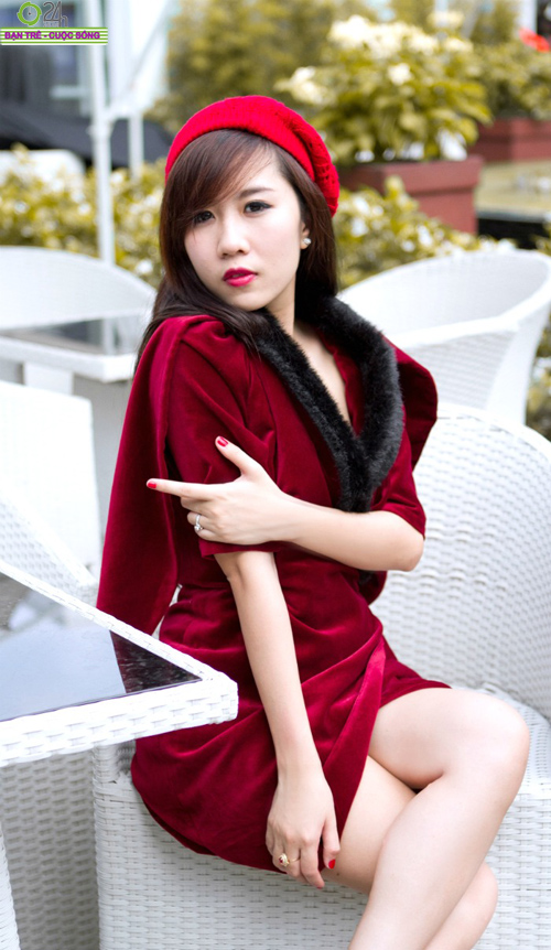 HOT GIRL NỤ PHẠM XINH VÃI CHẤY