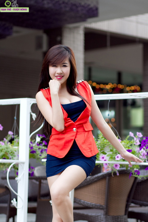 HOT GIRL NỤ PHẠM XINH VÃI CHẤY