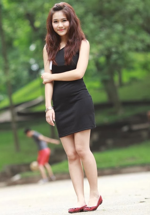 Hot girl xinh đẹp gợi cảm chân dài làm điên đảo cư dân mạng