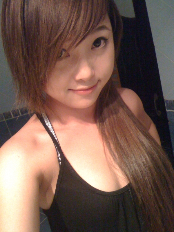 Hot girl xinh với gương mặt thiên thần