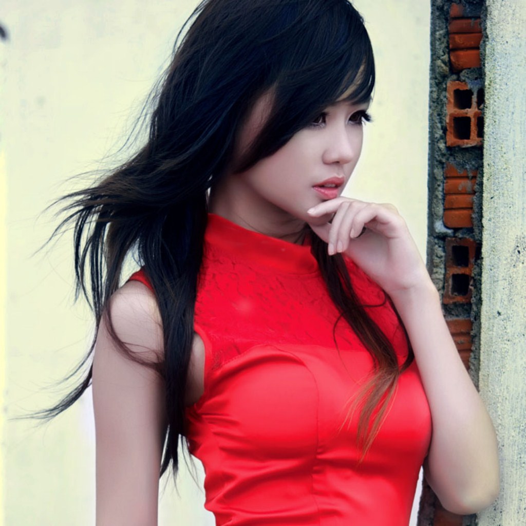 Hotgirl Cao đẳng Việt Mỹ đẹp tựa Búp bê Barie