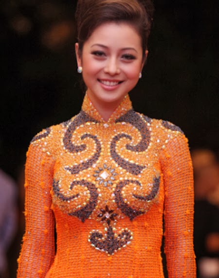 Jennifer Phạm xinh đẹp quyến rủ