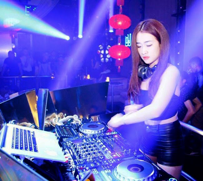 Nữ DJ việt xinh đẹp cuốn hút