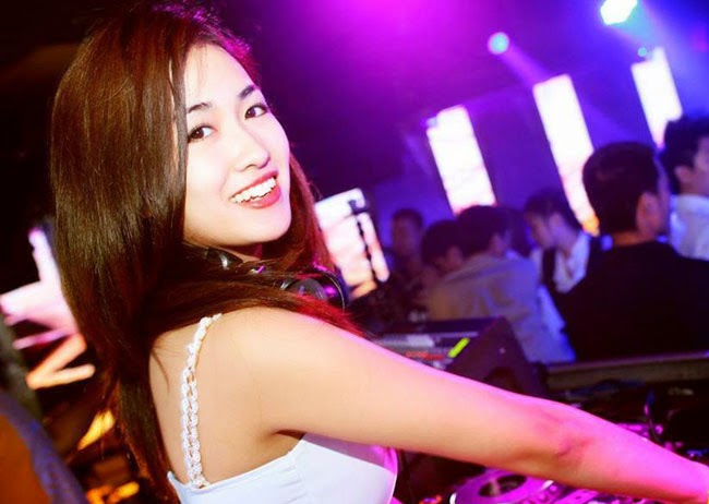 Nữ DJ việt xinh đẹp cuốn hút