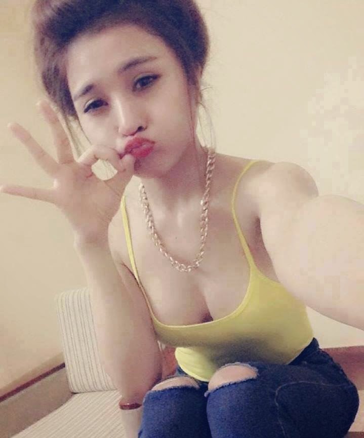 Tổng hợp girl xinh khoe bưởi khoe đường cong