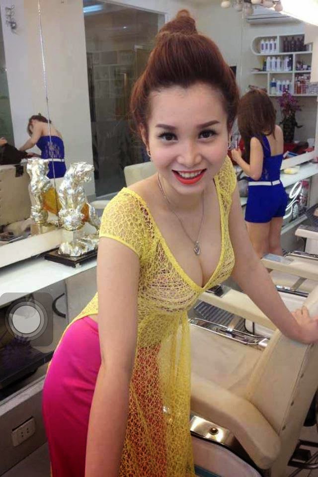 Tổng hợp girl xinh khoe bưởi khoe đường cong