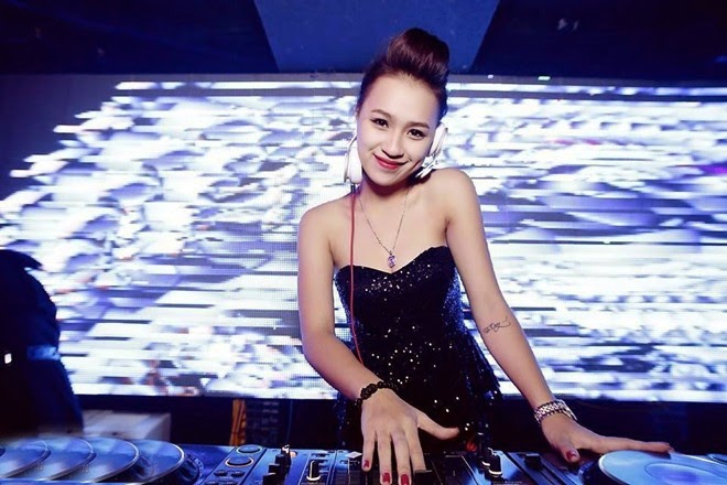 Tổng hợp những Dj sở hữu vòng một đẹp nhất