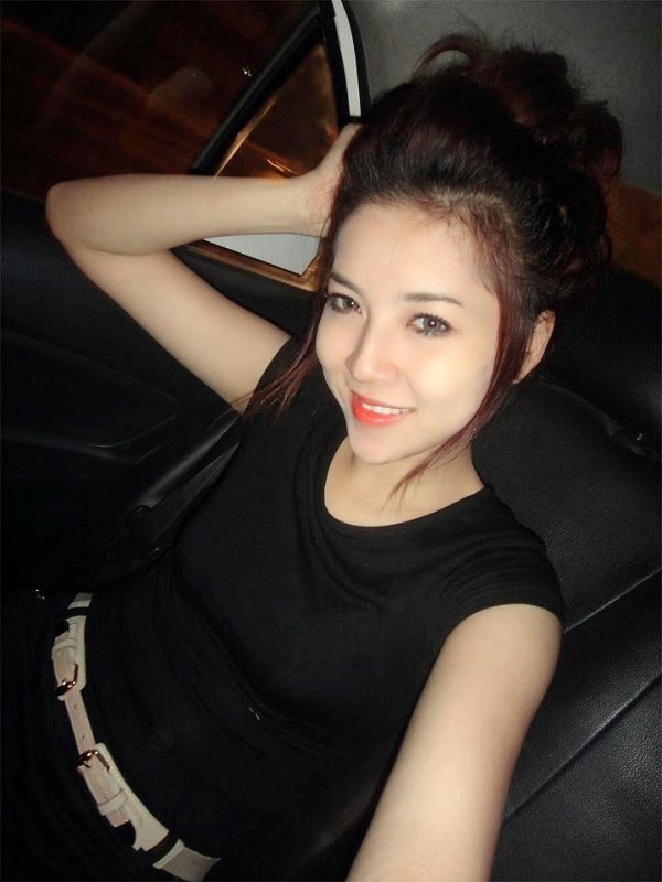 Vẽ đẹp gợi cảm quyến rủ của girl xinh 9x